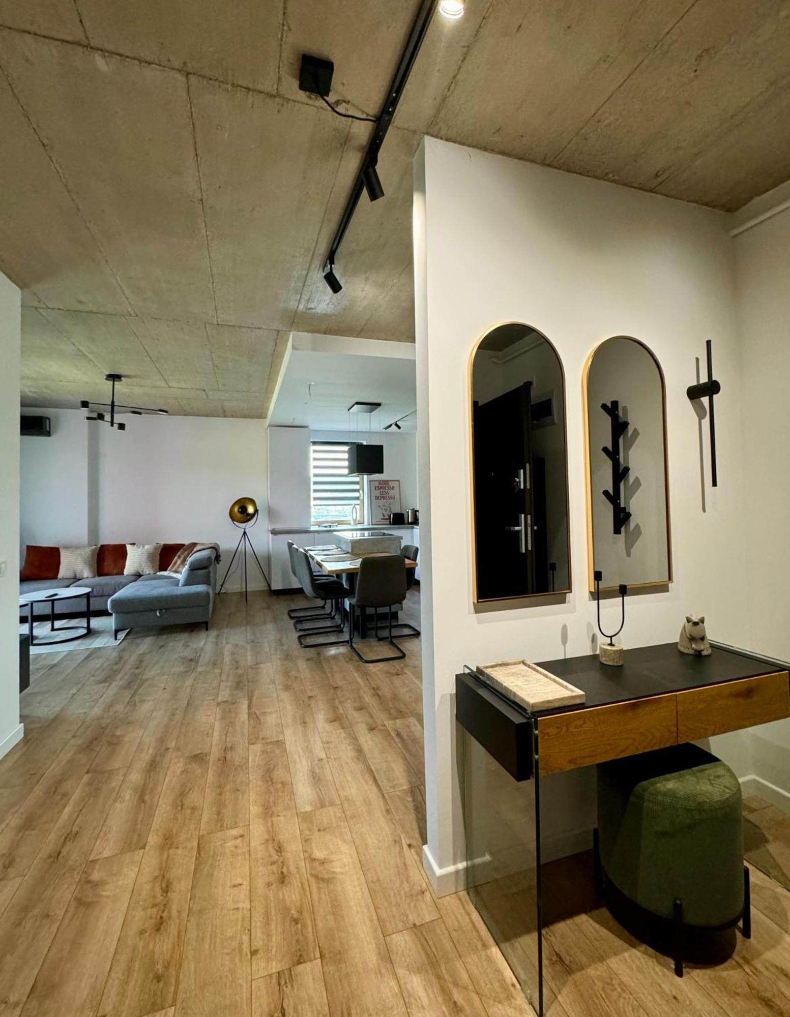 The Perfect Space - New1Bedroom & Parking Marosvásárhely Kültér fotó